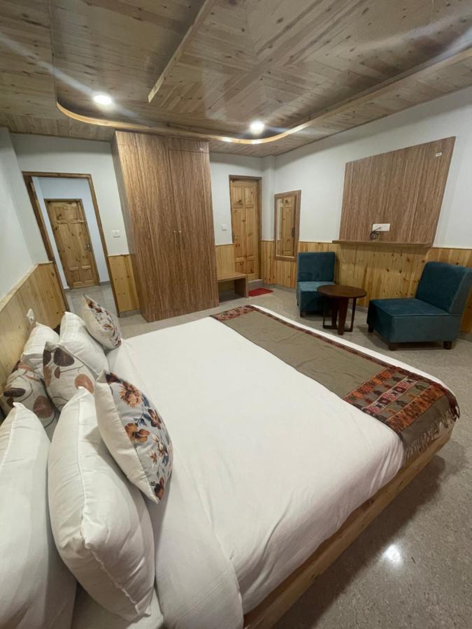 מנאלי Hotel Mountain Majesty! Top-Rated Luxury Stay Amid Snowcapped Mountains With Balcony And Riverside Calm מראה חיצוני תמונה