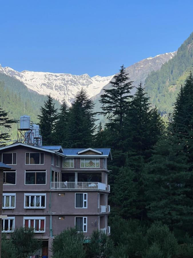 מנאלי Hotel Mountain Majesty! Top-Rated Luxury Stay Amid Snowcapped Mountains With Balcony And Riverside Calm מראה חיצוני תמונה