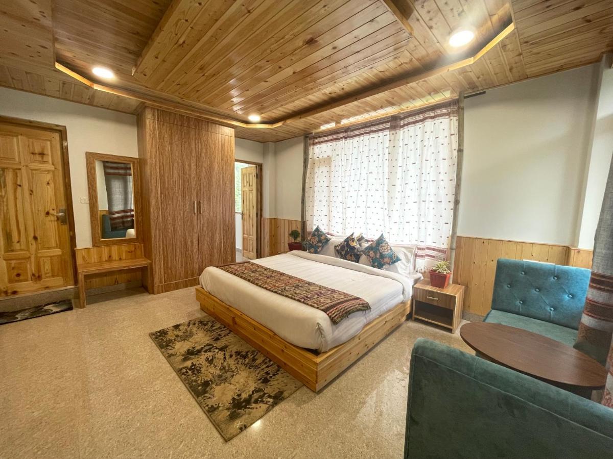מנאלי Hotel Mountain Majesty! Top-Rated Luxury Stay Amid Snowcapped Mountains With Balcony And Riverside Calm מראה חיצוני תמונה