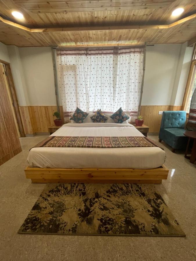 מנאלי Hotel Mountain Majesty! Top-Rated Luxury Stay Amid Snowcapped Mountains With Balcony And Riverside Calm מראה חיצוני תמונה