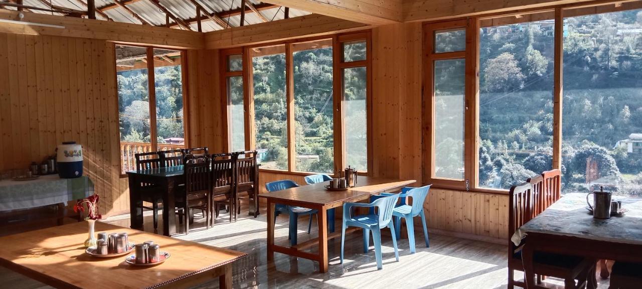 מנאלי Hotel Mountain Majesty! Top-Rated Luxury Stay Amid Snowcapped Mountains With Balcony And Riverside Calm מראה חיצוני תמונה